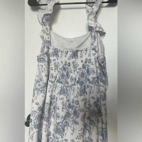 Cider - Blue & White Curve & Plus Toile de Jouy Ruffle Split Midi Dress - Picture 6 of 10